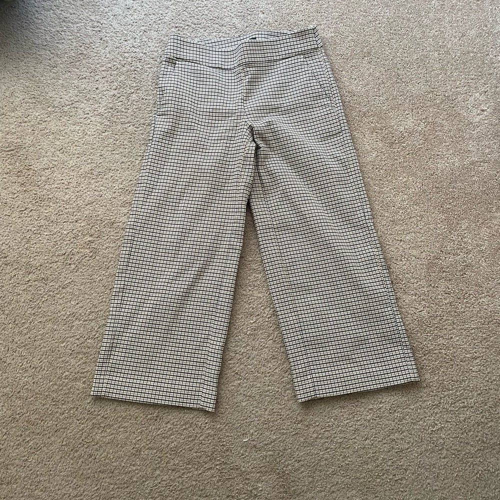 Cropped wide-leg plaid trousers